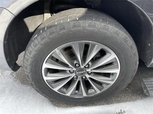 2017 Lincoln Navigator Select