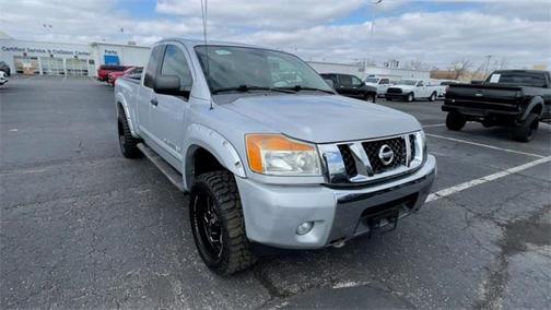2014 Nissan Titan SV