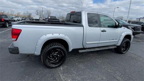 2014 Nissan Titan SV
