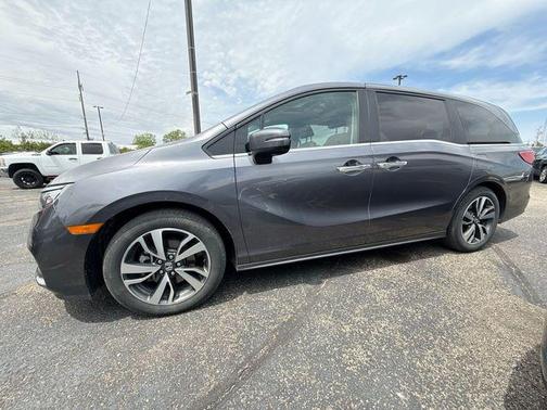 Modern Steel Metallic 2024 Honda Odyssey Touring