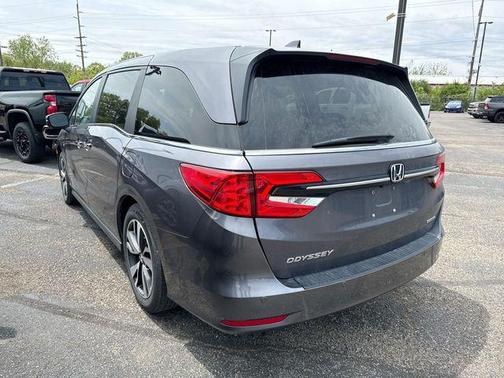 Modern Steel Metallic 2024 Honda Odyssey Touring