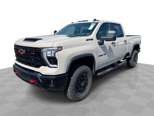 White Sands 2026 Chevrolet Silverado 2500 Crew Cab, Standard Bed, XR2, 4WD