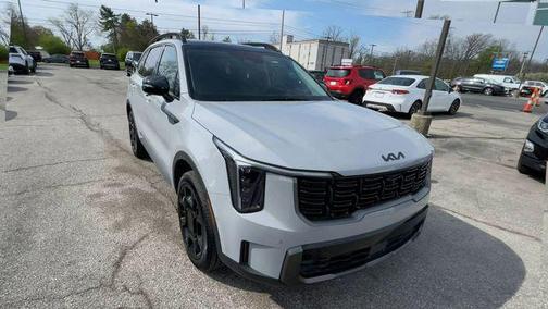 Wolf Gray 2025 Kia Sorento SX
