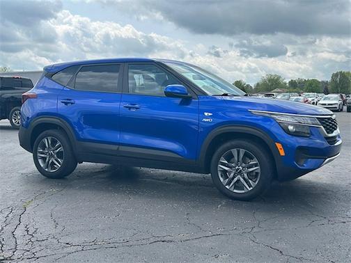 2023 Kia Seltos LX