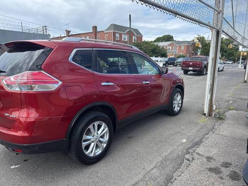 2016 Nissan Rogue SV