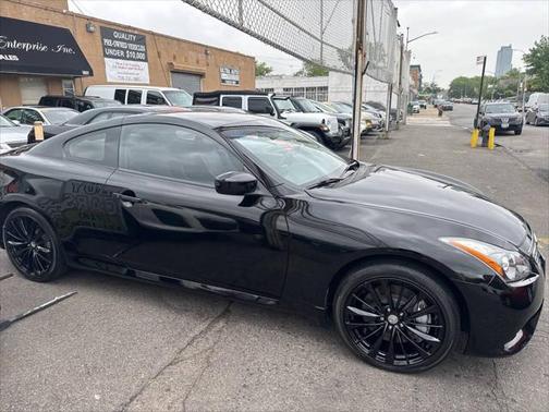 2014 INFINITI Q60 Base
