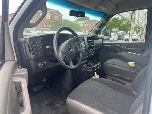 2023 Chevrolet Express 2500 RWD 2500 Regular Wheelbase WT