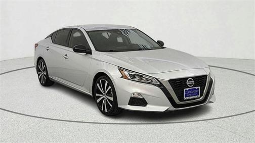 2020 Nissan Altima SR FWD