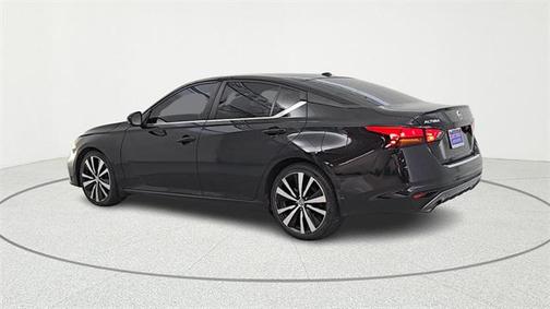 2021 Nissan Altima SR FWD