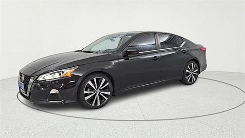 2021 Nissan Altima SR FWD