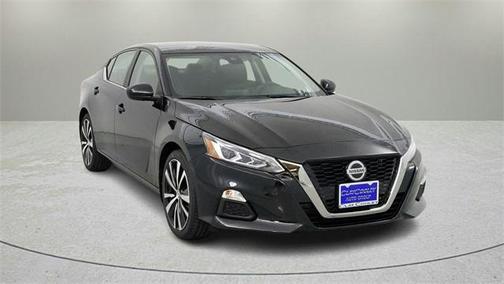 2022 Nissan Altima SR FWD