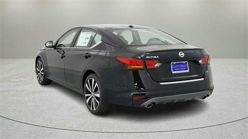 2022 Nissan Altima SR FWD