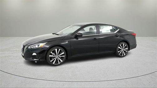 2022 Nissan Altima SR FWD