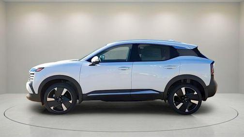 Aspen White Tricoat 2025 Nissan Kicks SR