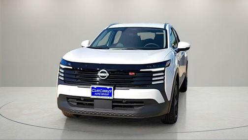 Aspen White Tricoat 2025 Nissan Kicks SR