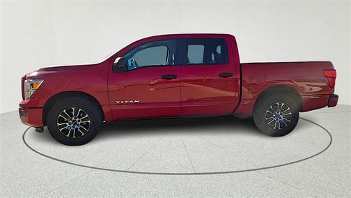 2023 Nissan Titan SV