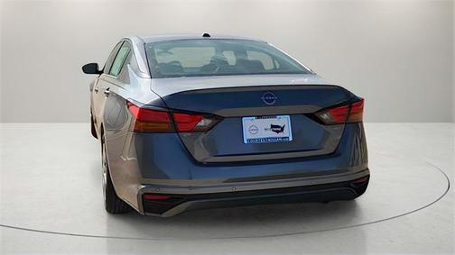 2025 Nissan Altima S FWD