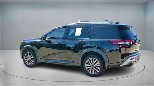 2024 Nissan Pathfinder SL FWD