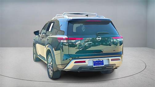 2024 Nissan Pathfinder SL FWD