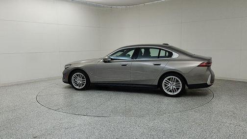 Gray Metallic 2024 BMW 530 530i