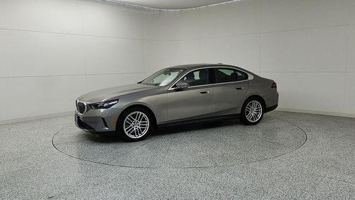 Gray Metallic 2024 BMW 530 530i
