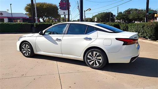 2022 Nissan Altima S FWD