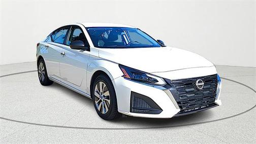 2022 Nissan Altima S FWD