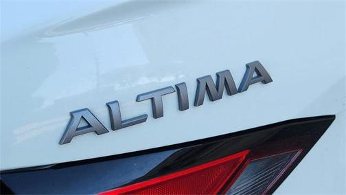 2022 Nissan Altima S FWD