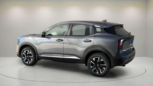 Gun Metallic 2025 Nissan Kicks SV