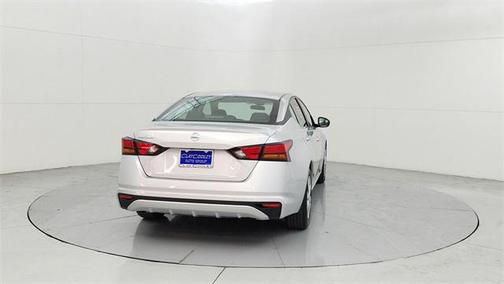 2022 Nissan Altima S FWD