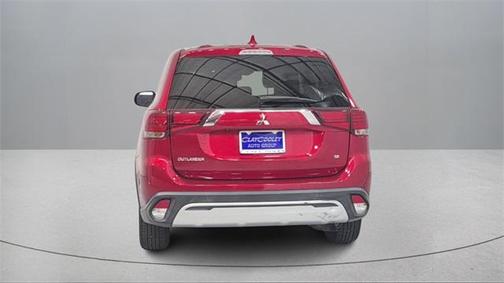 2020 Mitsubishi Outlander SE