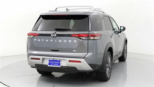 2024 Nissan Pathfinder SL FWD