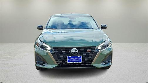 2025 Nissan Altima SR FWD