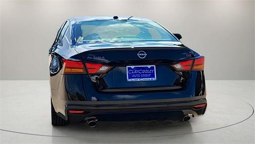 2025 Nissan Altima SR FWD