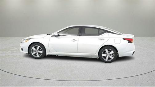 2022 Nissan Altima 2.5 SL