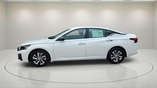 2025 Nissan Altima S FWD