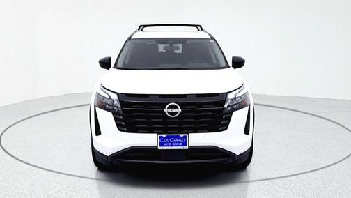 Everest White Pearl Tricoat 2026 Nissan Pathfinder SV