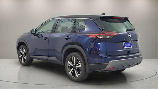 Deep Ocean Blue Pearl/Super Black 2025 Nissan Rogue SL