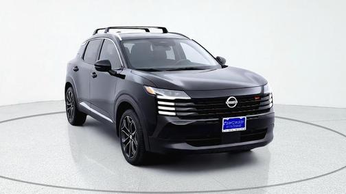 Super Black 2025 Nissan Kicks SR