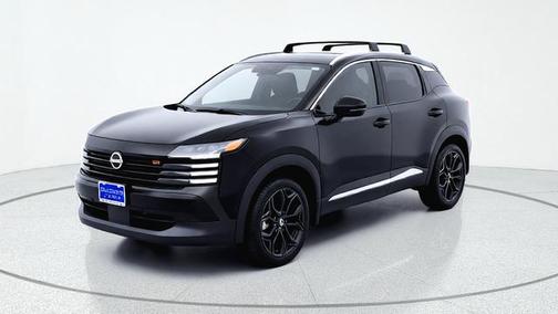 Super Black 2025 Nissan Kicks SR