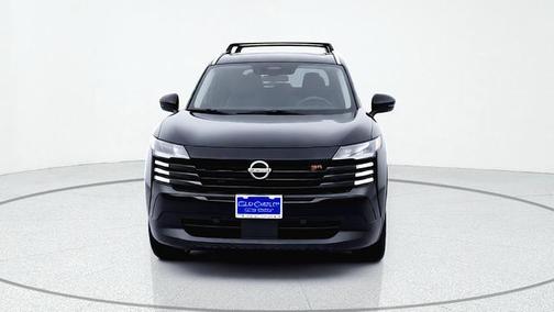 Super Black 2025 Nissan Kicks SR