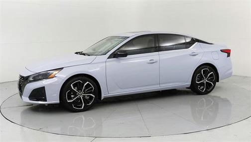 2024 Nissan Altima SR FWD