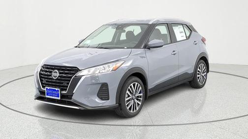 Boulder Gray Pearl 2023 Nissan Kicks SV