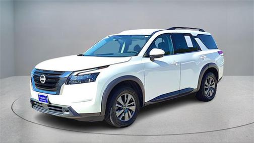 2023 Nissan Pathfinder SV FWD
