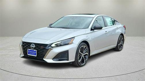 2025 Nissan Altima SR FWD