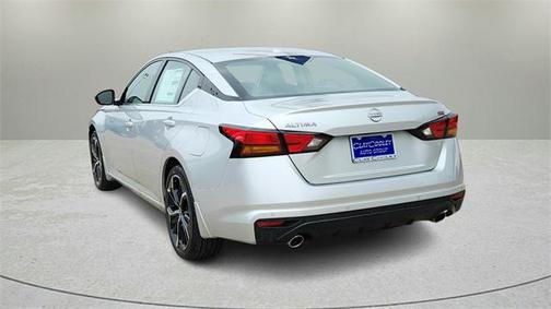 2025 Nissan Altima SR FWD