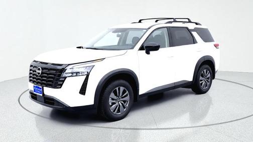 Everest White Pearl Tricoat 2026 Nissan Pathfinder SV