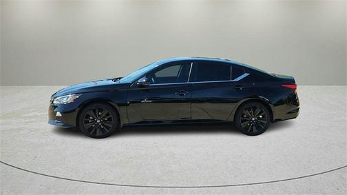 2022 Nissan Altima SR FWD