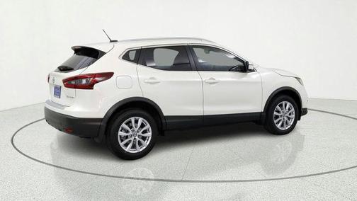 Pearl White Tricoat 2022 Nissan Rogue Sport SV