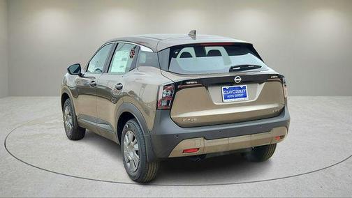 Canyon Bronze Metallic 2026 Nissan Kicks S
